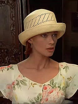 Lauren Holly - Sweet Back Story In Dumb And Dumber'