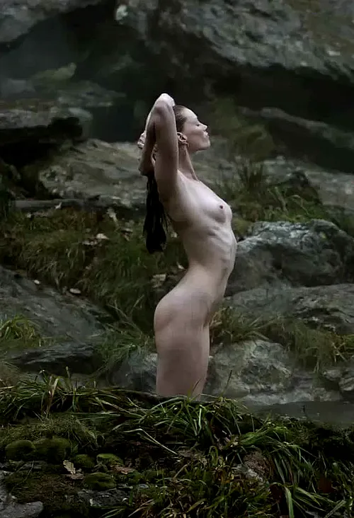 500px x 732px - Alyssa Sutherland - Gorgeous Plot... | FILM Nudes