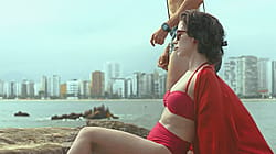 Marjorie Estiano Seducing A Guy With Her Hot Body & Biting Him In Brazilian Series Noturnos (2020) - W/butt Zoom'