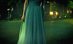 Alexandra Daddario In Mayfair Witches S01E02'