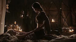 Roxanne McKee Emilia Clarke (Game Of Thrones) (loop)'