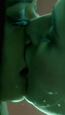 Sakshi Pradhan And Karishma Sharma Steamy Lesbian Plot In Ragini MMS Returns'
