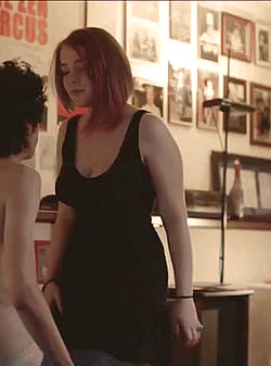 Miriana Raschilla in "Short Skin"'