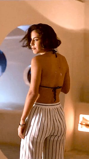 Camila Valero - Cerca de ti (2022)'