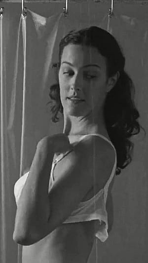 Kathryn Aagesen - "Midnight Movie" (2008) [60 FPS w/ Slow Mo]'