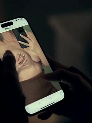 Olivia Munn - Your Friends & Neighbors s01e04 (2025)'