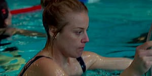 Ida Engvoll - Love & Anarchy (2020 S01E05)'