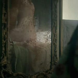 Jessica Parker Kennedy & Nevena Jablanovic - Black Sails S3:E8 (2018)'