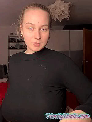 more than handful of milf ass for your pleasure'