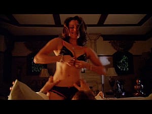 Alanna Ubach in Hung s01e07 (2009)'