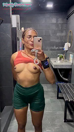 B Cup Natural Petite Sex Show: Tits Ready for a Good Shower'