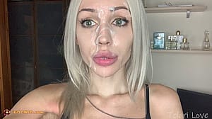 Brain-Melting Secret Video Your Girl Sends While You're Stuck at Work'